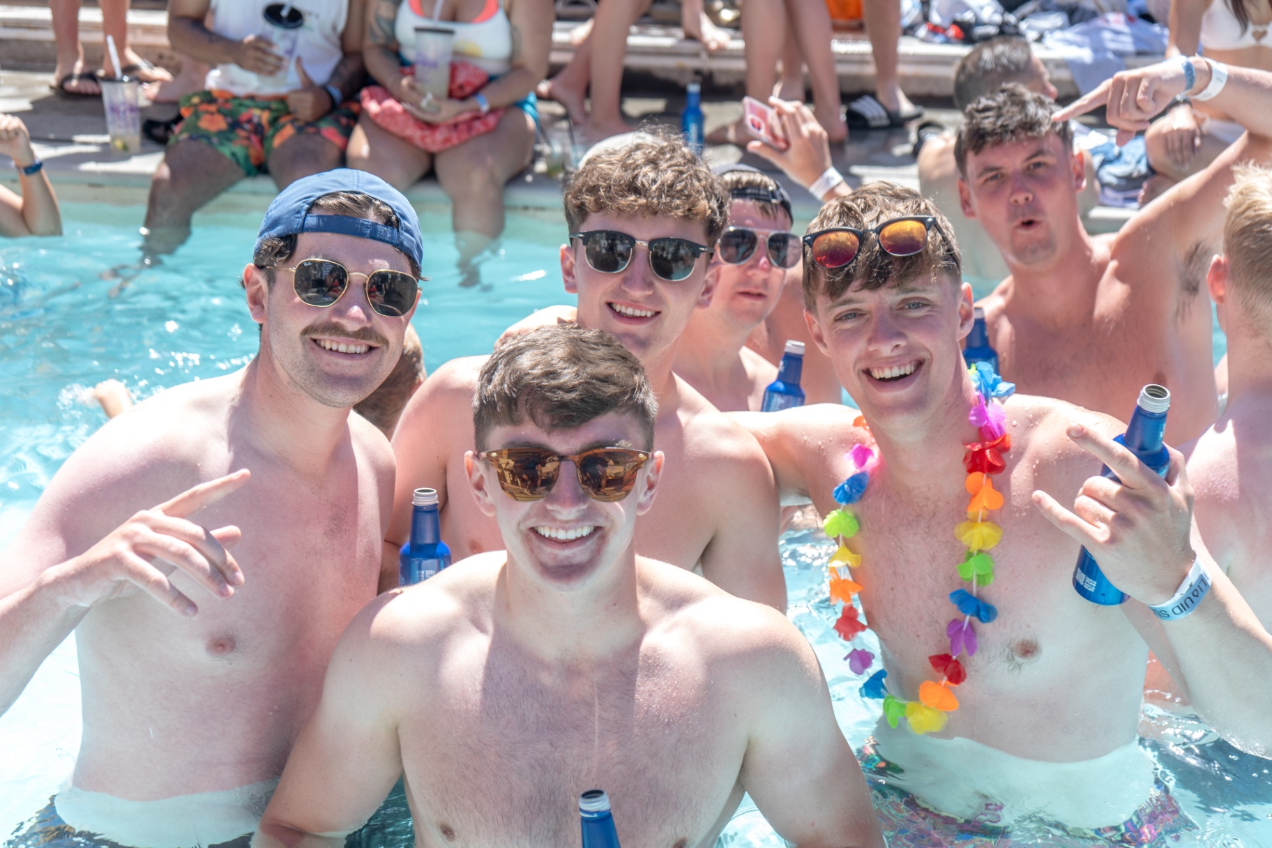 Hard Rock Pool Party photo 28