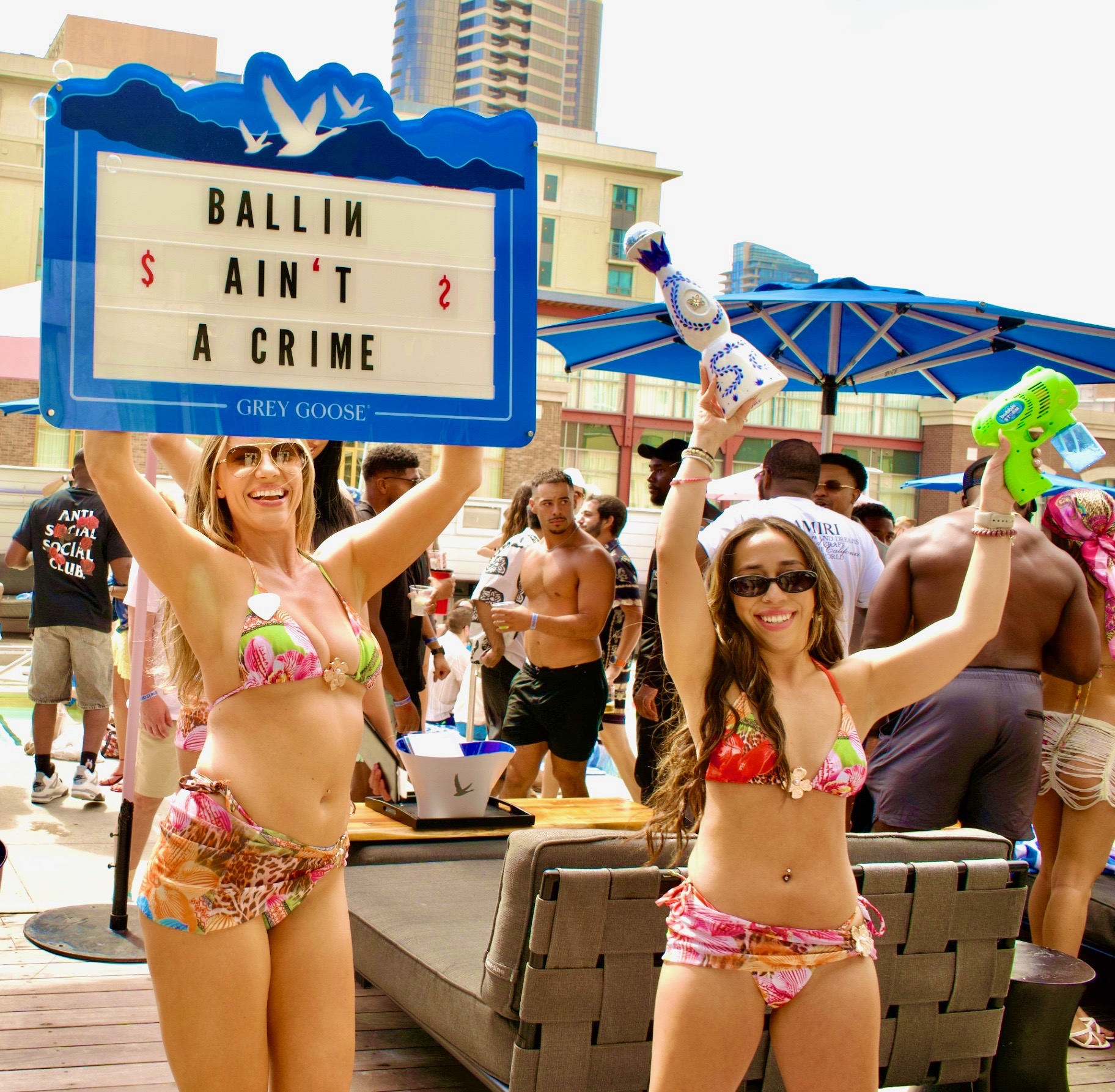 VIP guests with bottles at Liquid Sunshine Dayclub