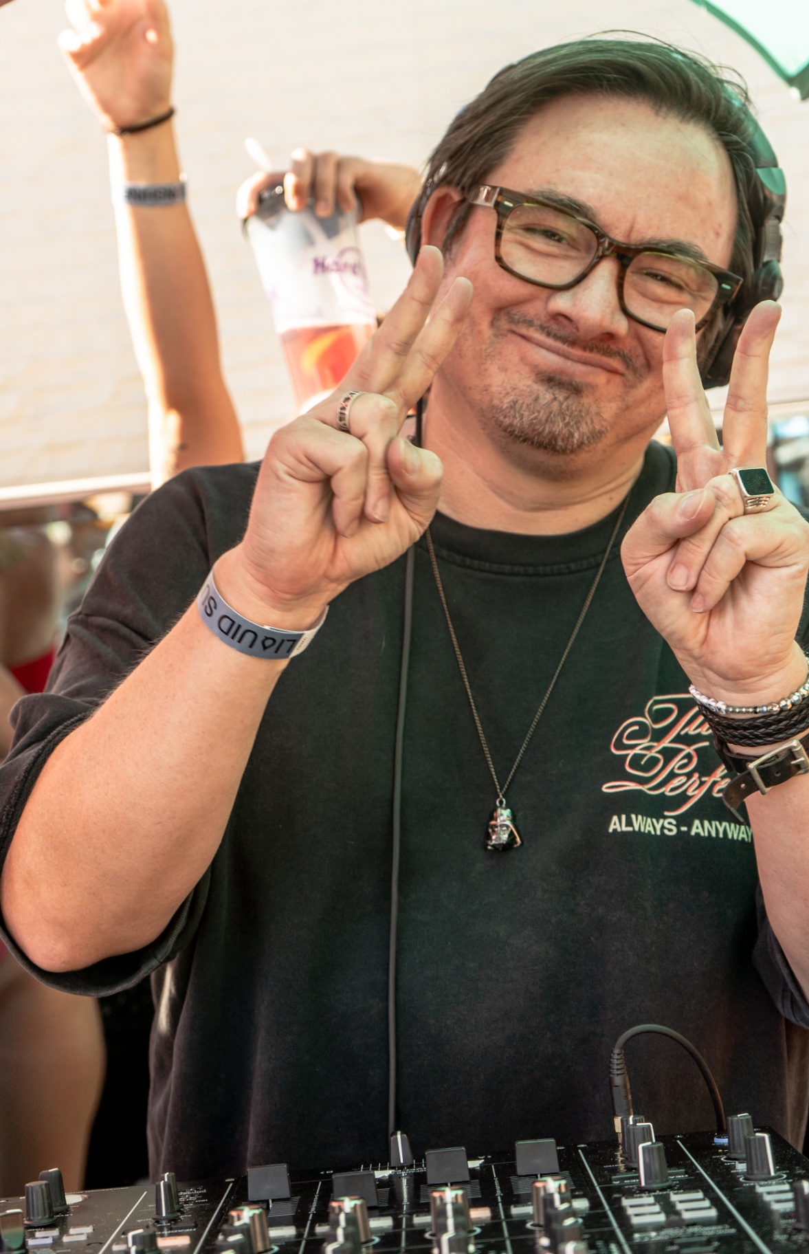 Hard Rock Pool Party photo 20