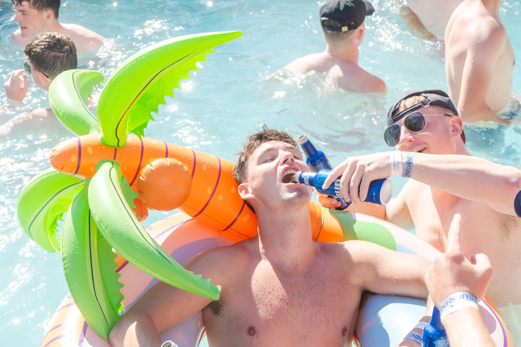 Hard Rock Pool Party photo 51