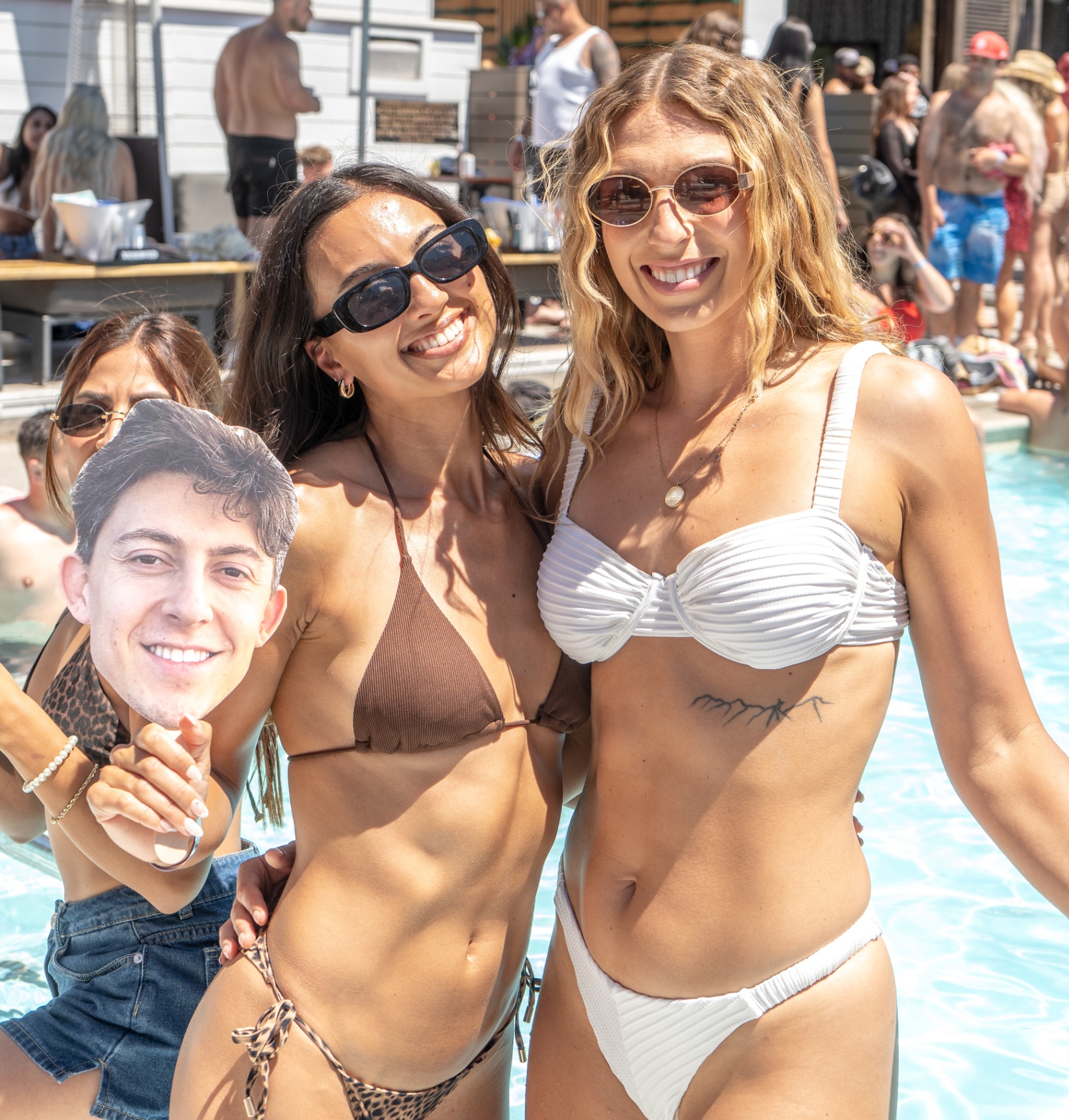 Hard Rock Pool Party photo 25