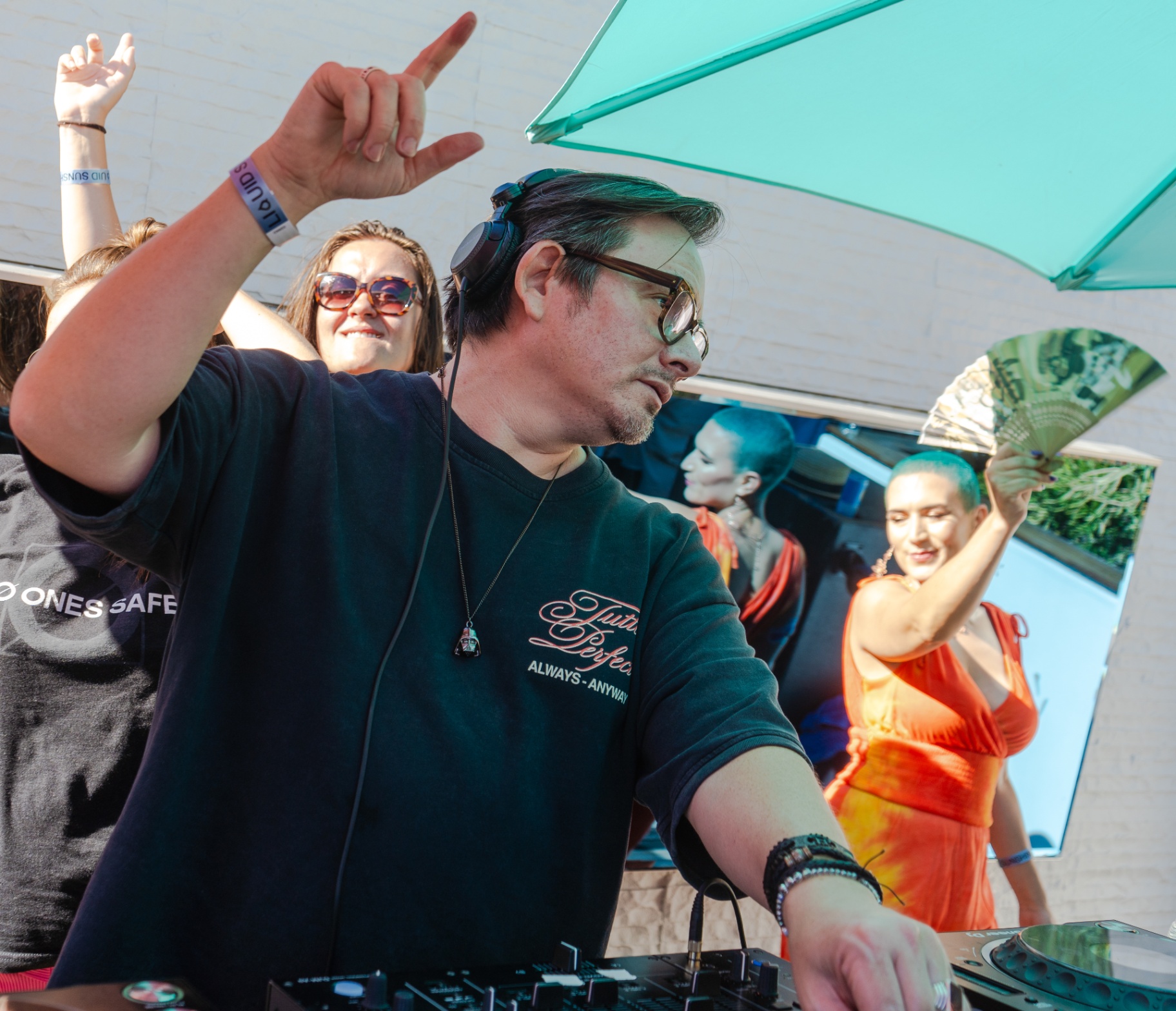 Hard Rock Pool Party photo 50